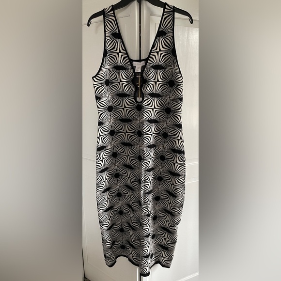 NWT House of Harlow Knit Dress - Picture 4 of 9